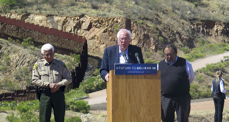 Sanders visita frontera México-EU