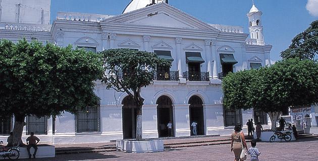 Realizan diálogos judiciales internacionales en Tabasco